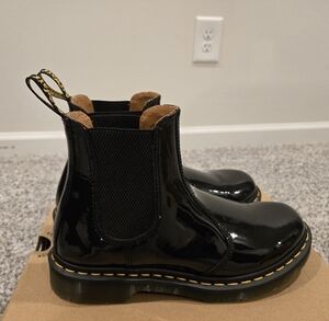 Doc Martens Boots Women's Size 9 - GREAT condition